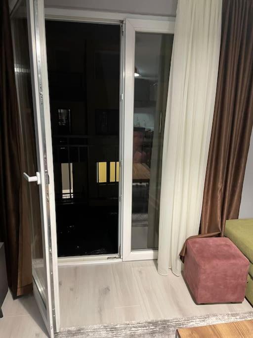 Sunny Prishtina Apartment 普里什蒂纳 外观 照片
